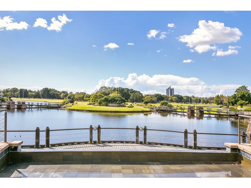 107/601 Glades Drive, Robina QLD 4226