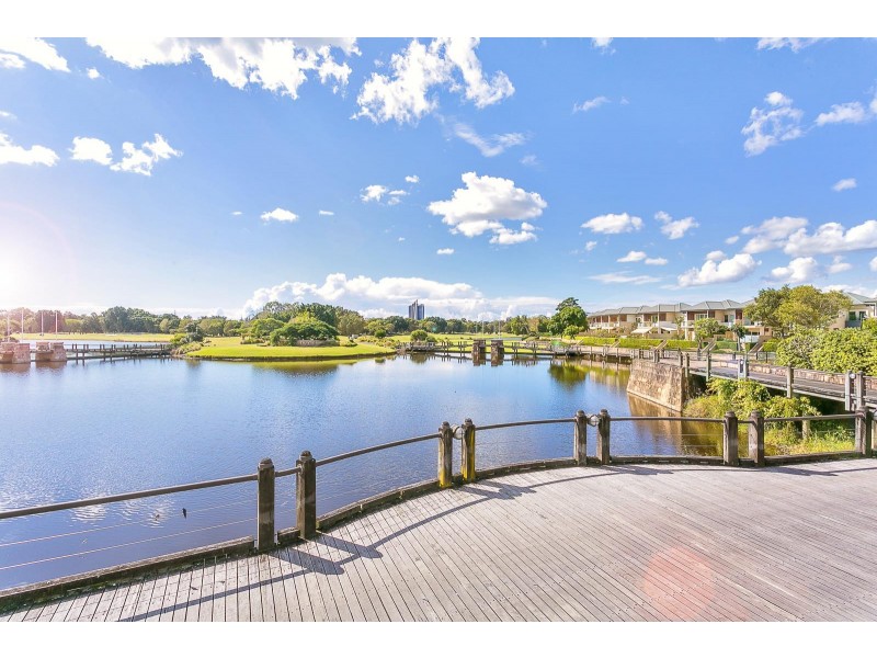 107/601 Glades Drive, Robina QLD 4226
