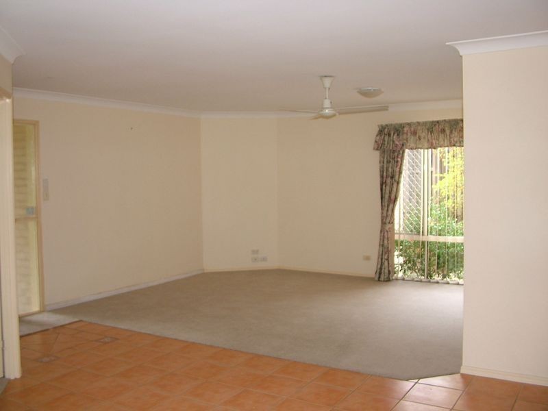 5 Palmerston Dr, Oxenford QLD 4210