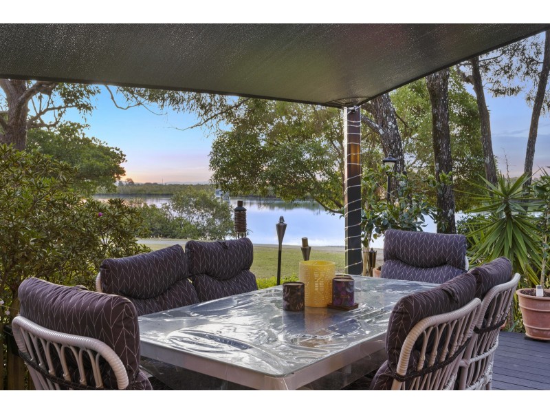 220/125 Hansford Road, Coombabah QLD 4216