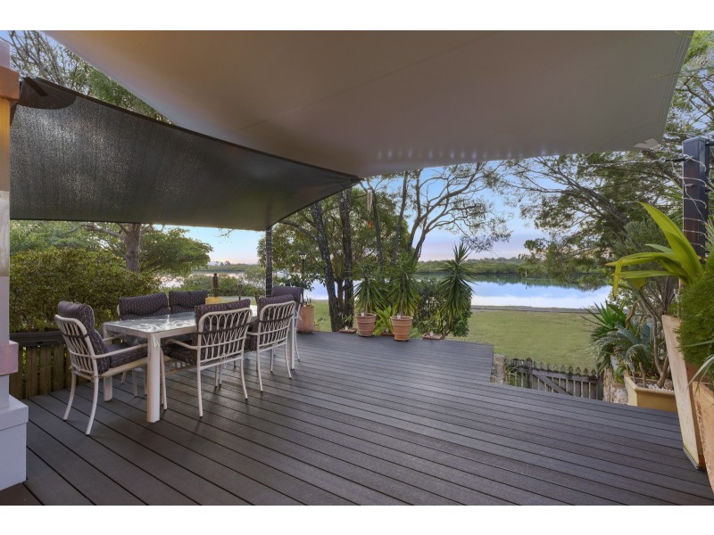 220/125 Hansford Road, Coombabah QLD 4216