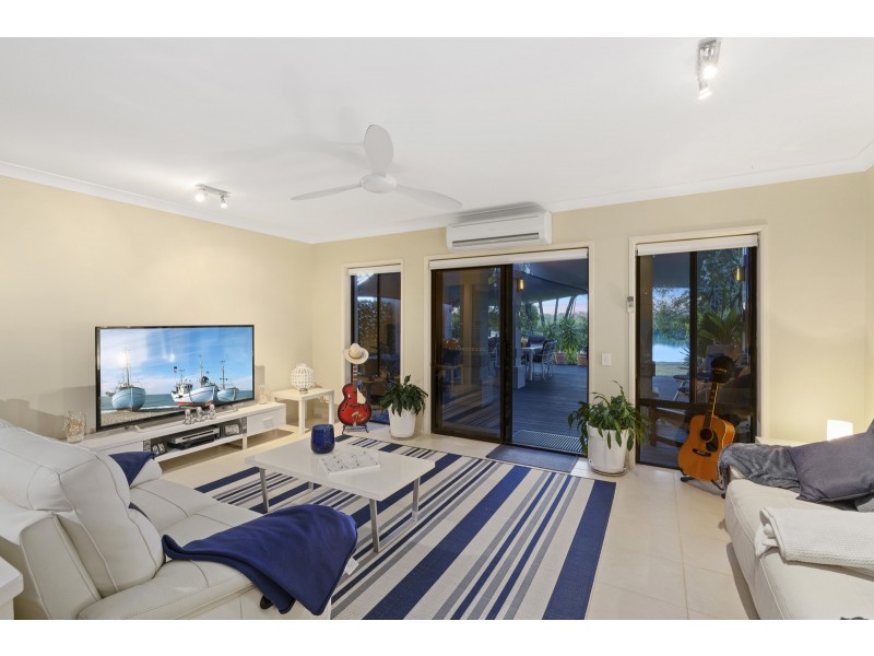 220/125 Hansford Road, Coombabah QLD 4216