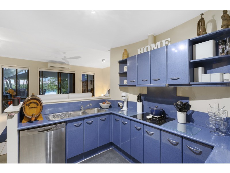 220/125 Hansford Road, Coombabah QLD 4216