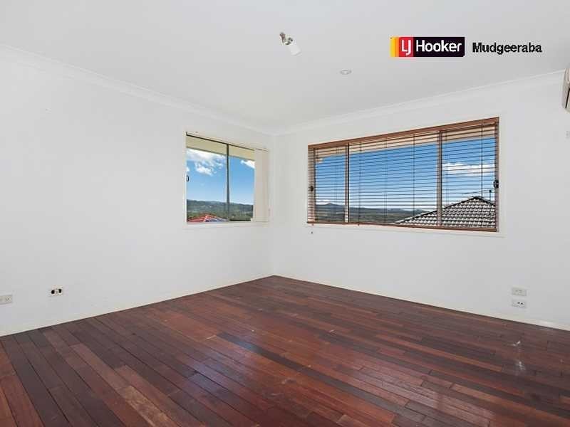 15 Mellissah Crescent, Arundel QLD 4214