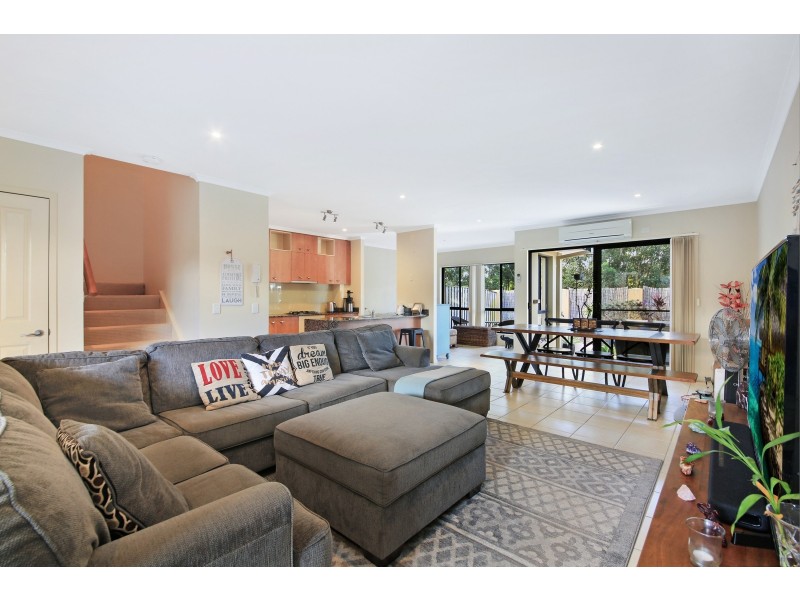 12/136 Palm Meadows Drive, Carrara QLD 4211