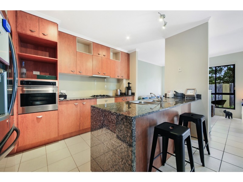 12/136 Palm Meadows Drive, Carrara QLD 4211