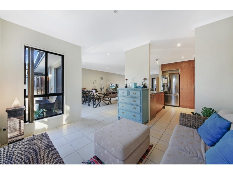 12/136 Palm Meadows Drive, Carrara QLD 4211