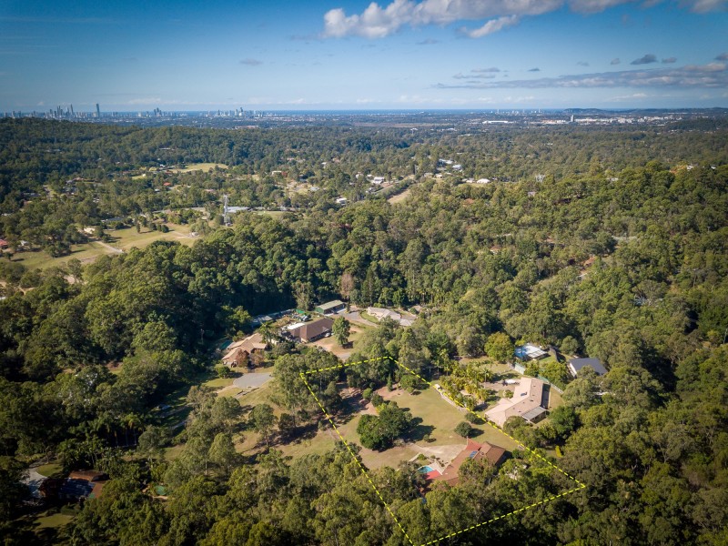 20 Valhalla Court, Tallai QLD 4213