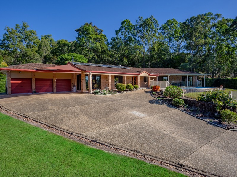 20 Valhalla Court, Tallai QLD 4213
