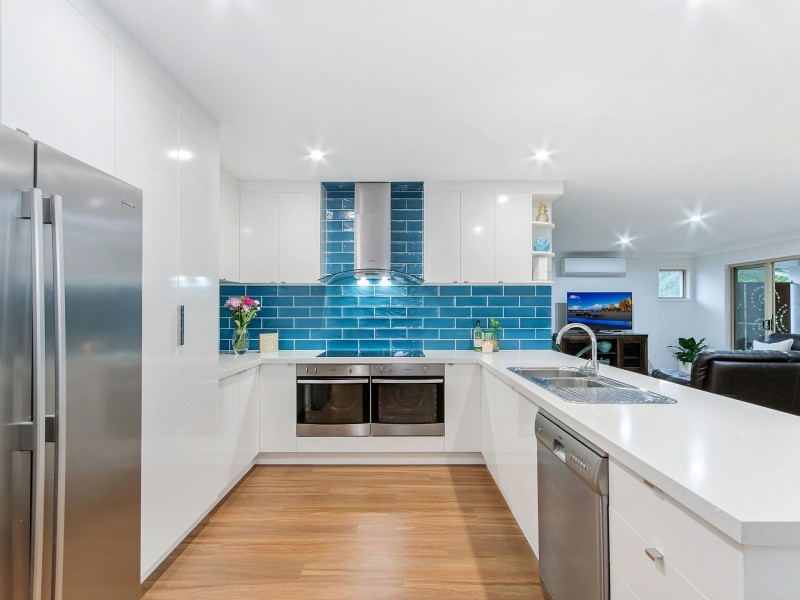 30 Willow Tree Drive, Reedy Creek QLD 4227