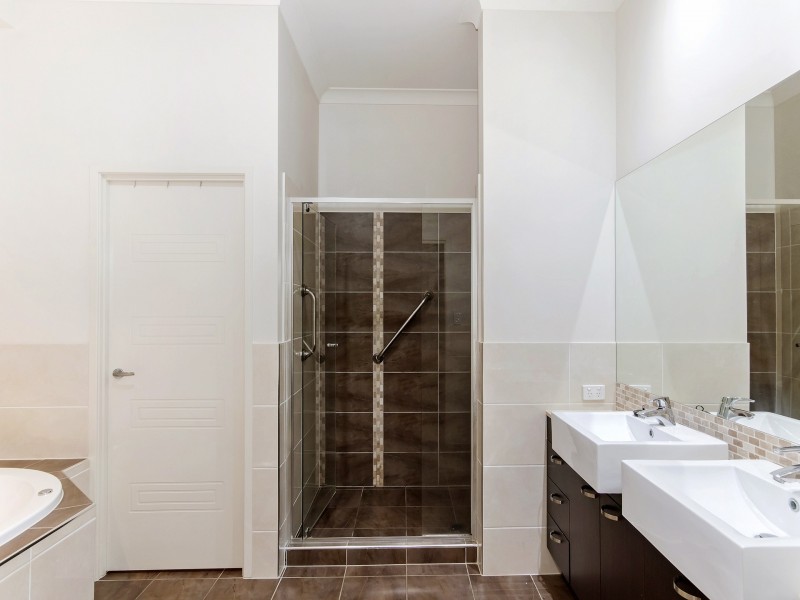 26 Everstar Street, Reedy Creek QLD 4227