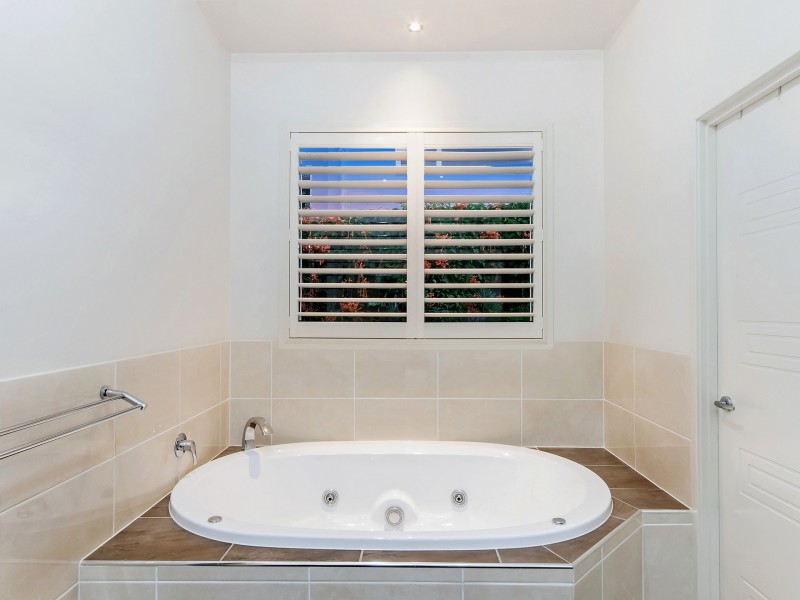 26 Everstar Street, Reedy Creek QLD 4227