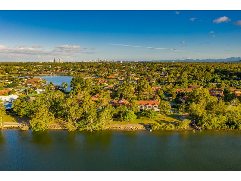 284/125 Hansford Road, Coombabah QLD 4216