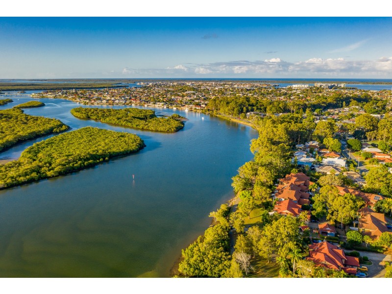 284/125 Hansford Road, Coombabah QLD 4216