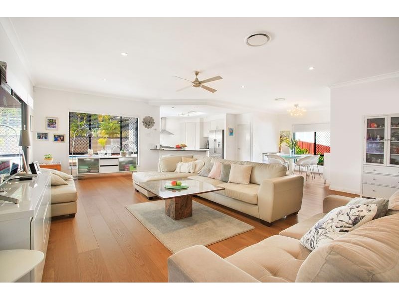 18 Wyangan Valley Way, Mudgeeraba QLD 4213