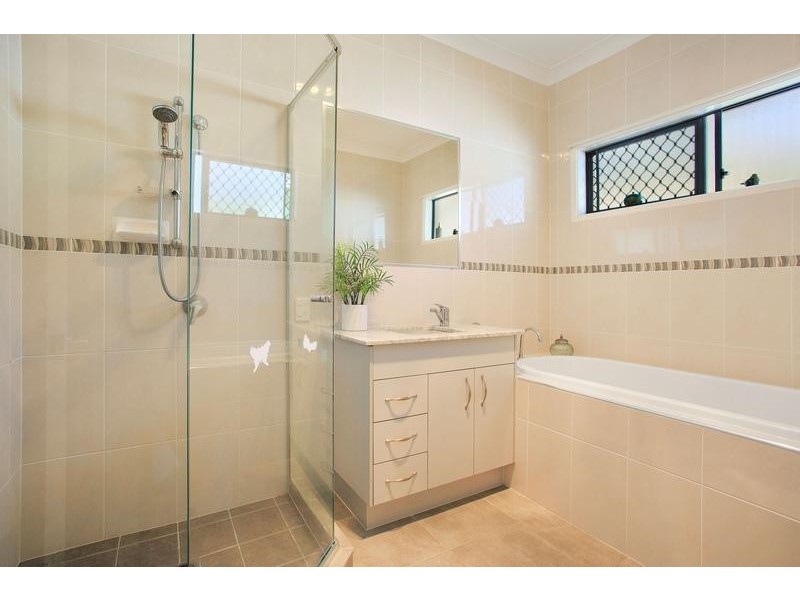 18 Wyangan Valley Way, Mudgeeraba QLD 4213