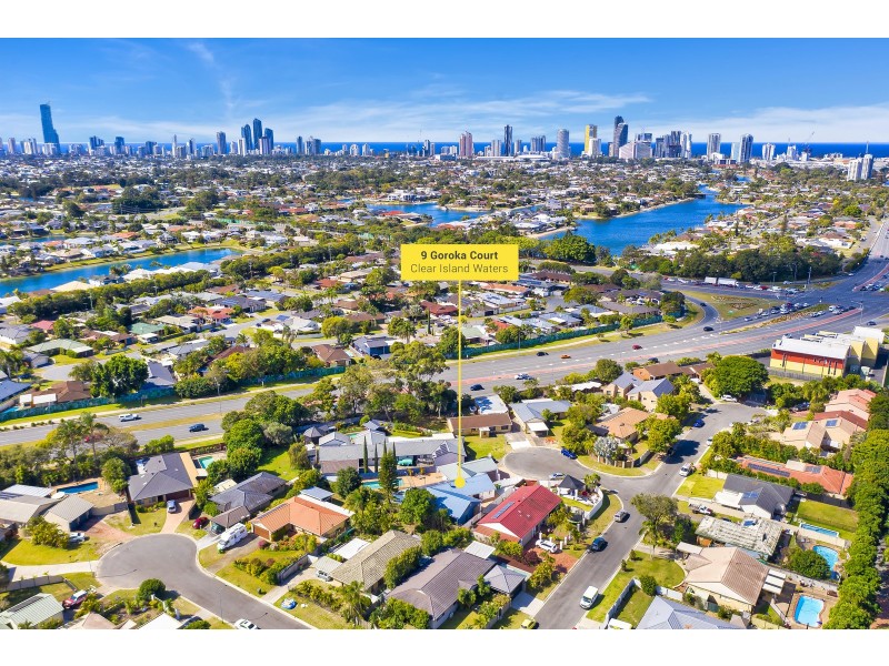 9 Goroka Court, Clear Island Waters QLD 4226