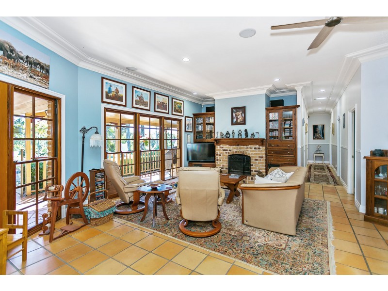 213A Worongary Road, Tallai QLD 4213