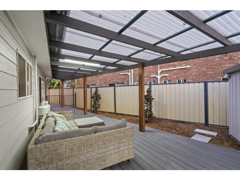 216 Bayview Street, Runaway Bay QLD 4216