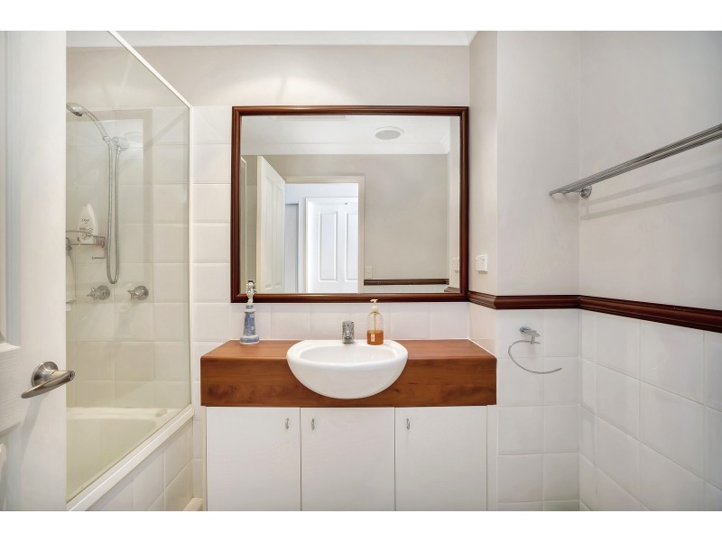 175/2-6 Ghilgai Road, Merrimac QLD 4226