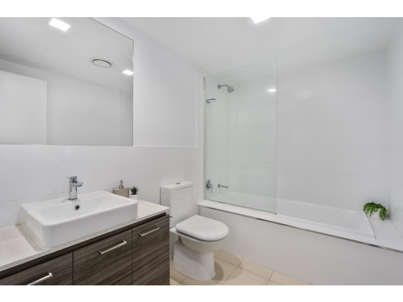 120/29-49 Varsity Parade, Varsity Lakes QLD 4227