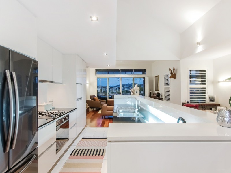 2/802 Glades Drive, Robina QLD 4226