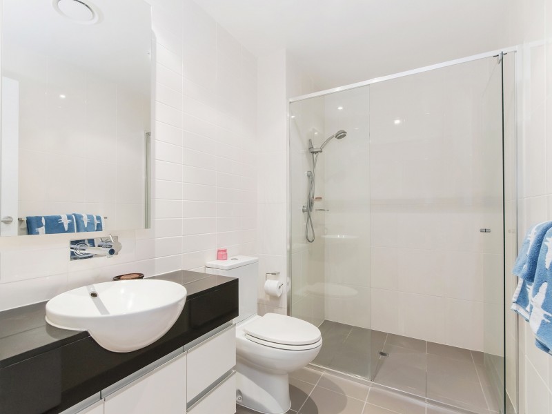 2/802 Glades Drive, Robina QLD 4226
