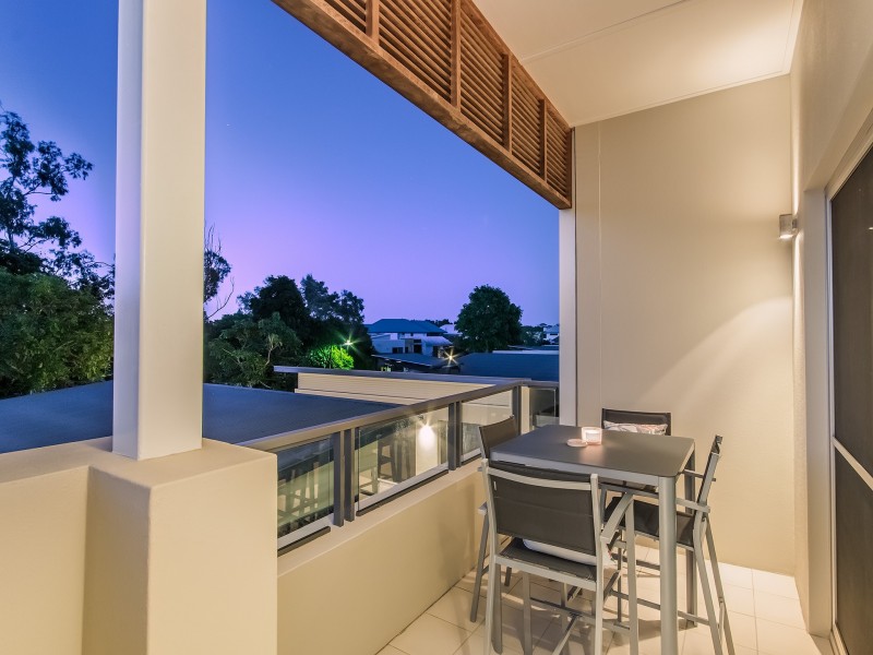 2/802 Glades Drive, Robina QLD 4226