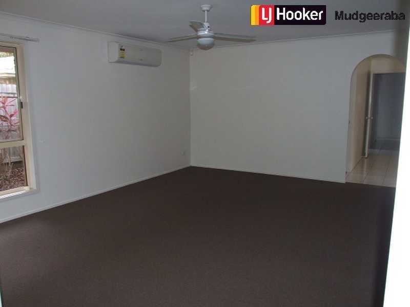 34 Merridown Drive, Merrimac QLD 4226