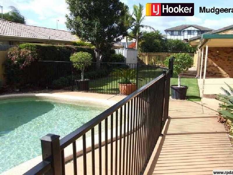 34 Merridown Drive, Merrimac QLD 4226