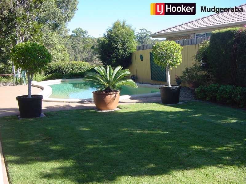 34 Merridown Drive, Merrimac QLD 4226