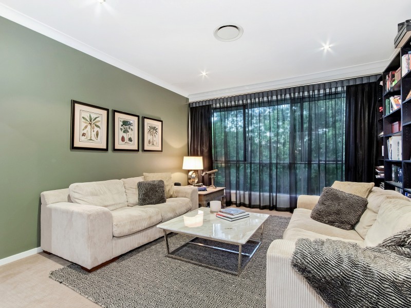 10 Wilcox Close, Reedy Creek QLD 4227