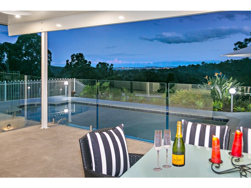 16 Glenrowan Drive, Tallai QLD 4213