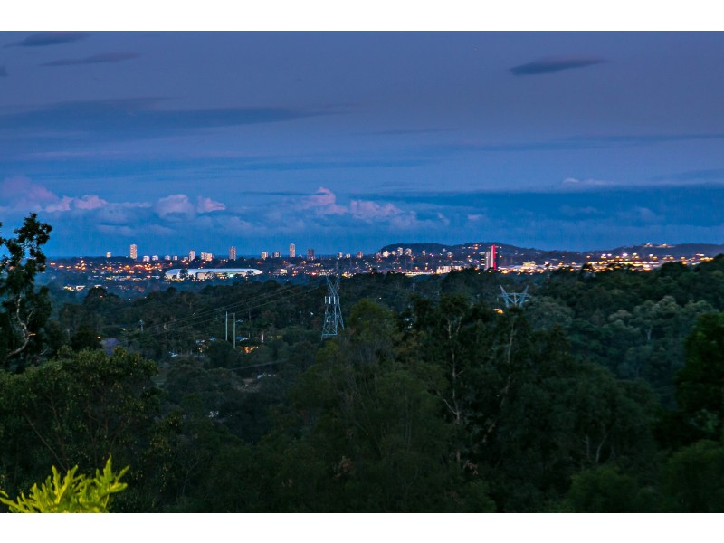 16 Glenrowan Drive, Tallai QLD 4213