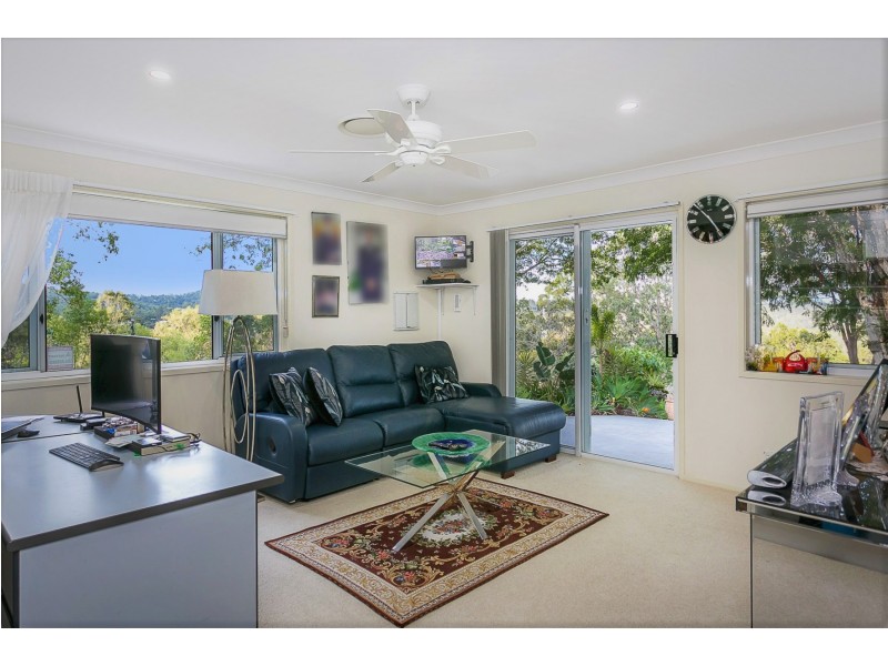 16 Glenrowan Drive, Tallai QLD 4213