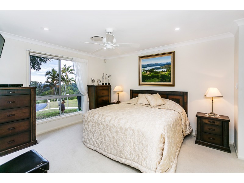 16 Glenrowan Drive, Tallai QLD 4213