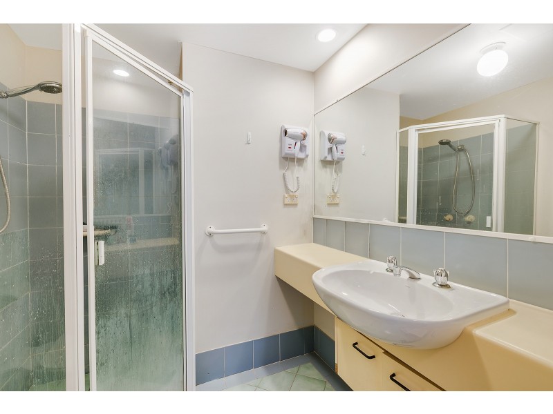 61/16 Crescent Avenue, Mermaid Beach QLD 4218
