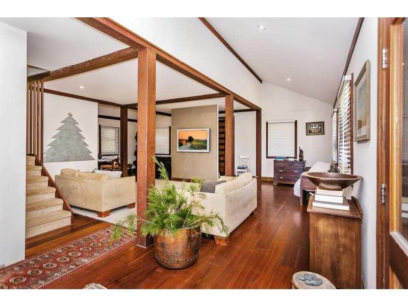 91 Chesterfield Drive, Bonogin QLD 4213