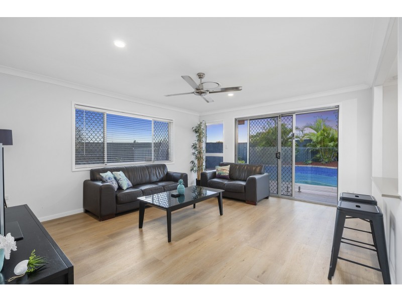 33 McCowan Street, Ashmore QLD 4214