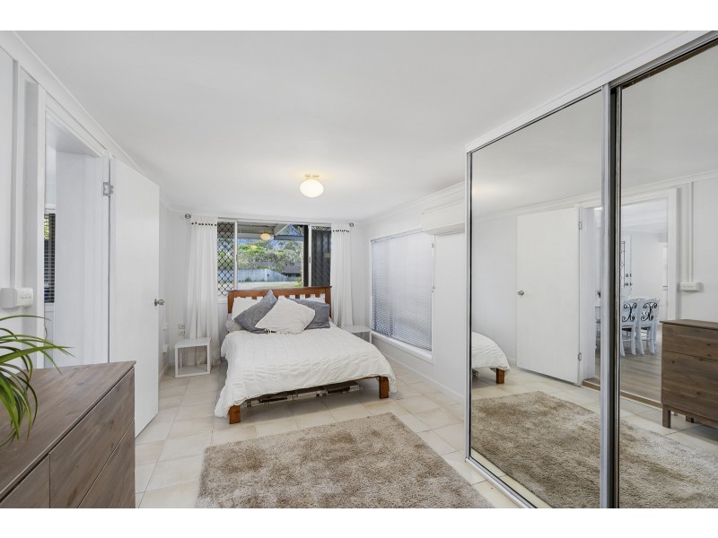 33 McCowan Street, Ashmore QLD 4214