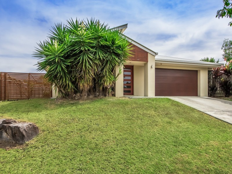 106 Observatory Drive, Reedy Creek QLD 4227