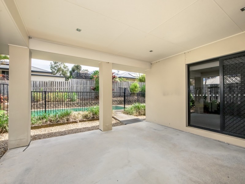 106 Observatory Drive, Reedy Creek QLD 4227