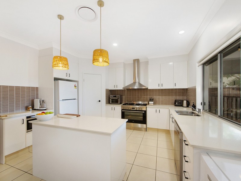 22 Everstar Street, Reedy Creek QLD 4227