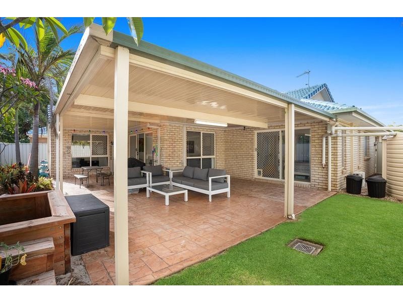 22 Fiddlewood Place, Reedy Creek QLD 4227