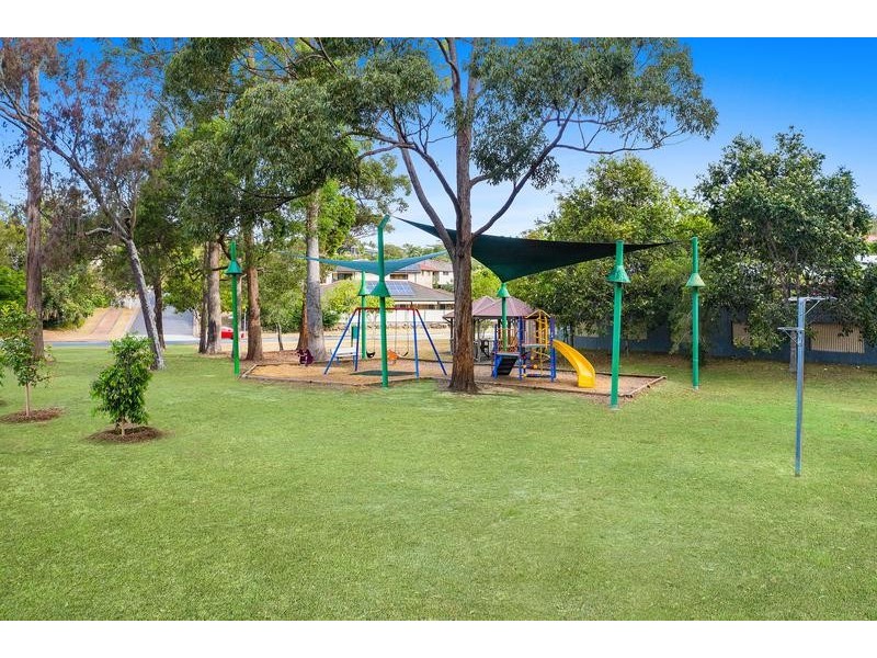 22 Fiddlewood Place, Reedy Creek QLD 4227