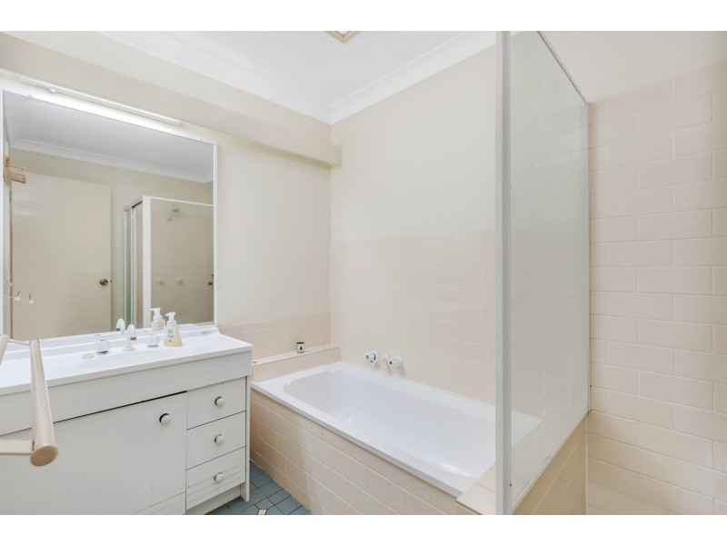 158/125 Hansford Road, Coombabah QLD 4216