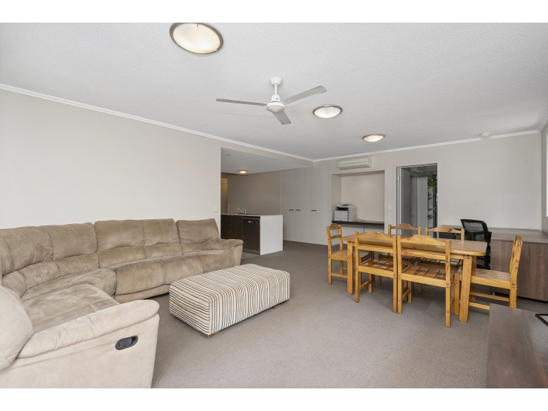 1/154 Musgrave Avenue, Southport QLD 4215