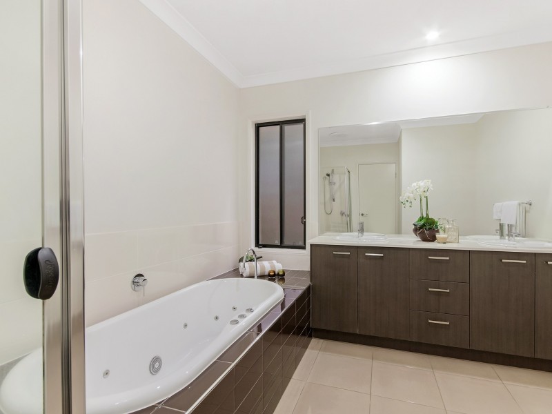 73 Barden Ridge Road, Reedy Creek QLD 4227