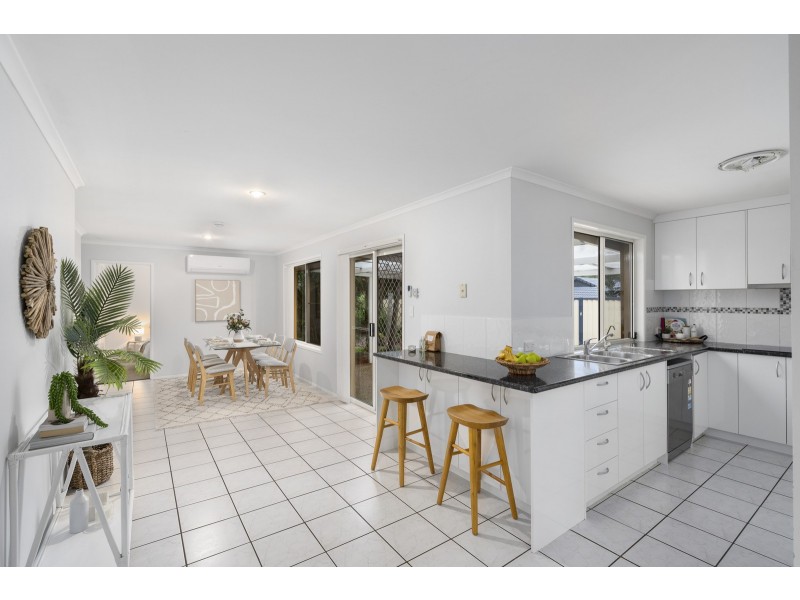 22 Oakdale Avenue, Nerang QLD 4211