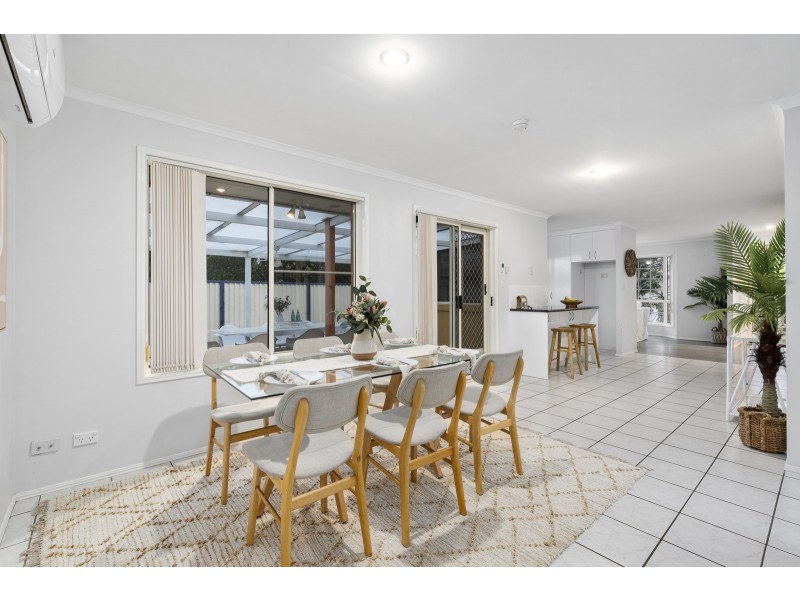 22 Oakdale Avenue, Nerang QLD 4211